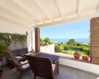 Resale - Villa - Estepona - Estepona Centro