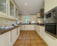 Resale - Villa - Estepona - Estepona Centro