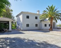 Resale - Villa - Estepona - Estepona Centro