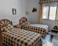 Resale - Villa - Estepona - Estepona Centro