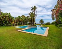 Resale - Villa - Estepona - Estepona Centro