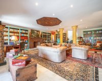 Resale - Villa - Estepona - Estepona Centro