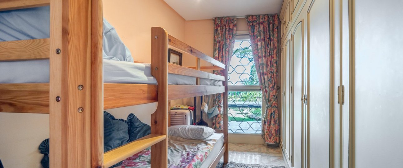 Resale - Villa - Estepona - Estepona Centro
