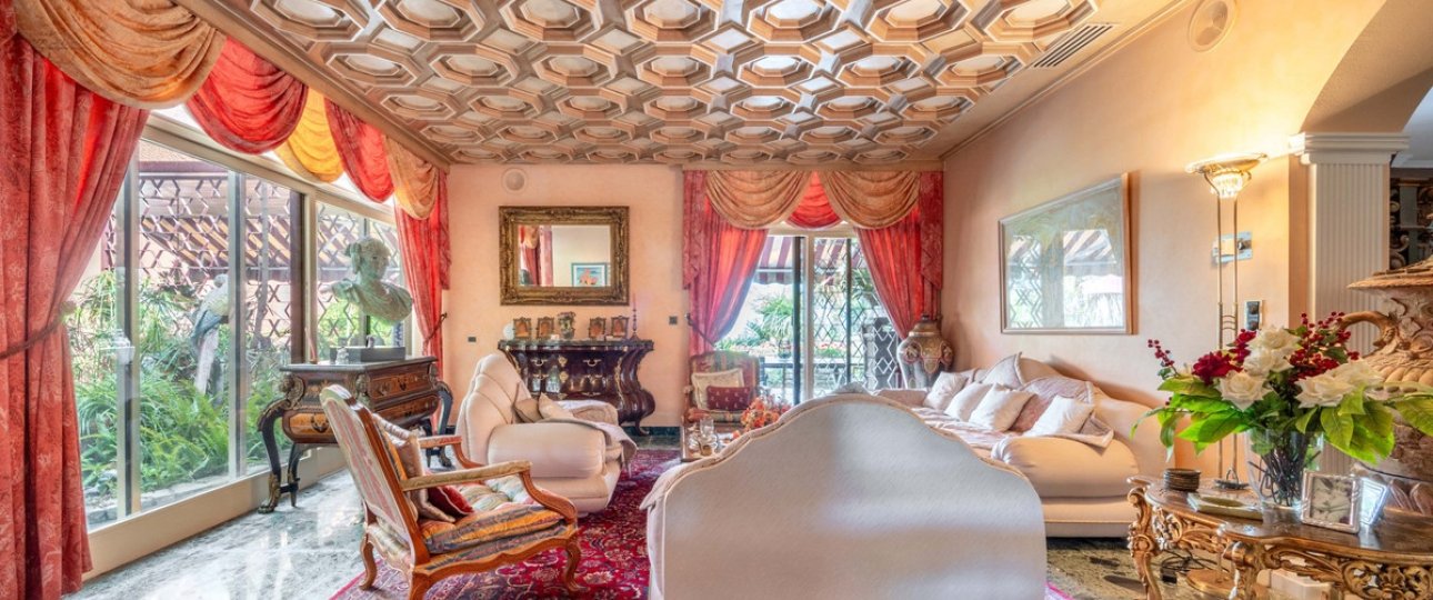 Resale - Villa - Estepona - Estepona Centro