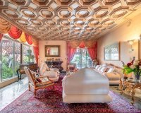 Resale - Villa - Estepona - Estepona Centro