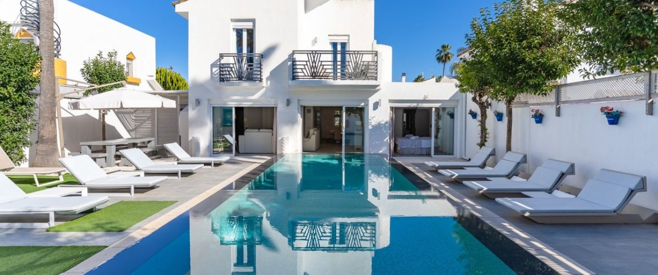 Resale - Villa - Estepona - Estepona Centro