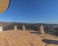 Resale - Villa - Estepona - Estepona Centro