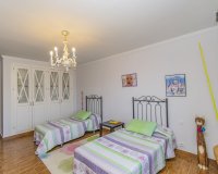 Resale - Villa - Estepona - Estepona Centro