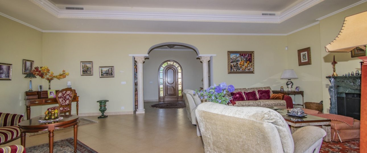 Resale - Villa - Estepona - Estepona Centro