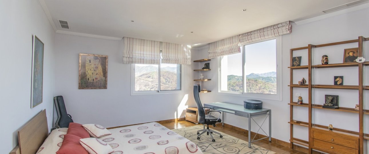 Resale - Villa - Estepona - Estepona Centro