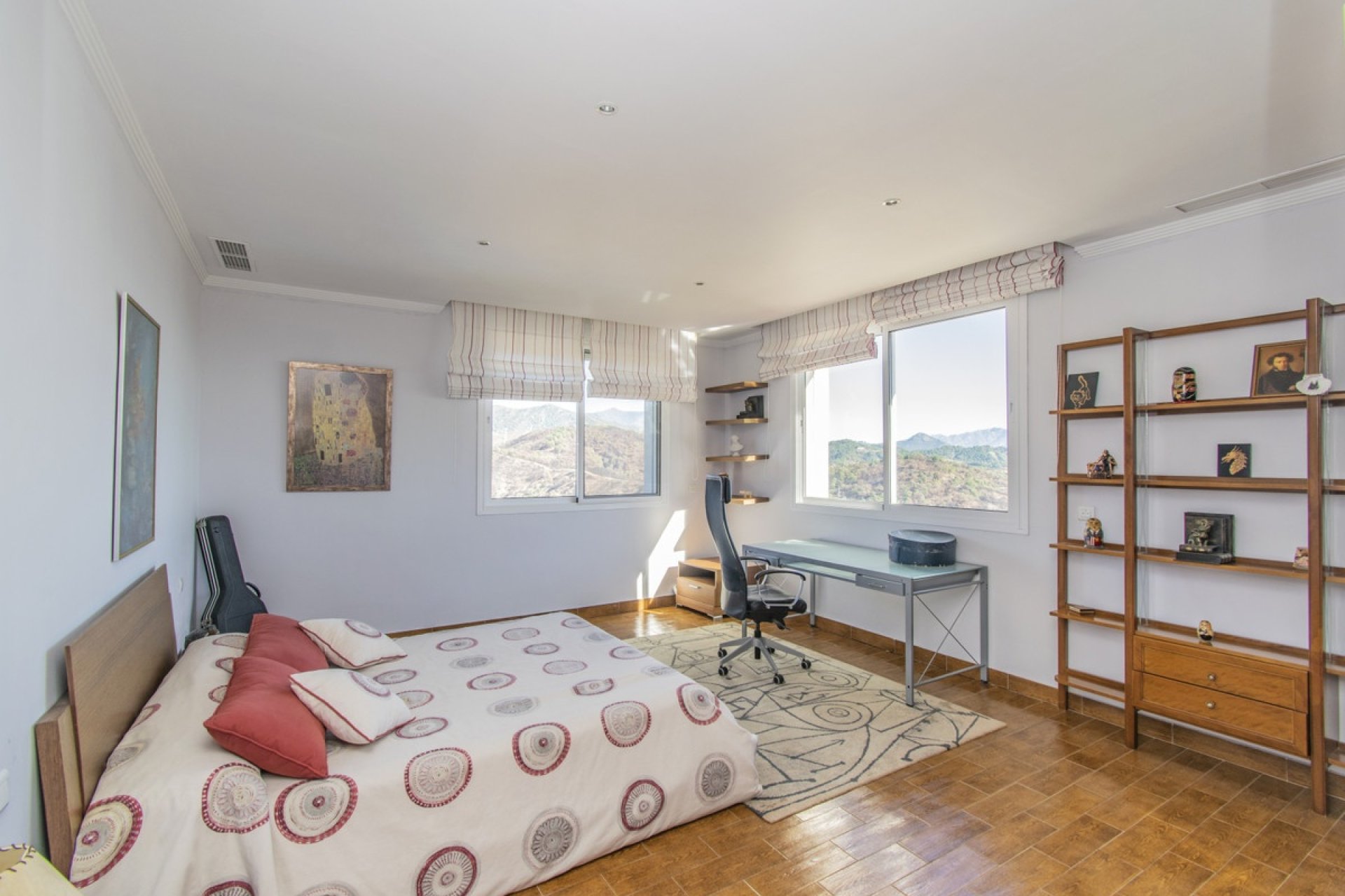Resale - Villa - Estepona - Estepona Centro