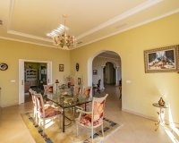 Resale - Villa - Estepona - Estepona Centro