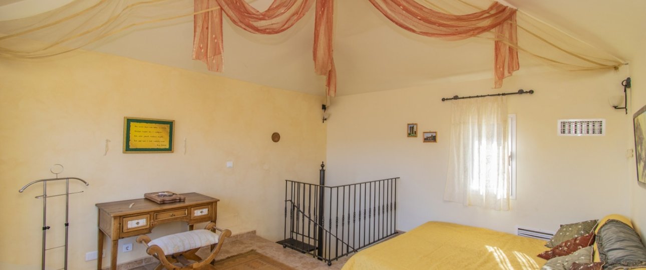 Resale - Villa - Estepona - Estepona Centro