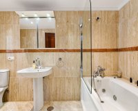 Resale - Villa - Estepona - Estepona Centro