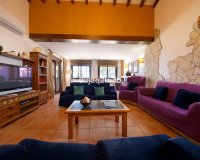 Resale - Villa - Estepona - Estepona Centro