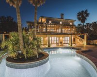 Resale - Villa - Estepona - Estepona Centro