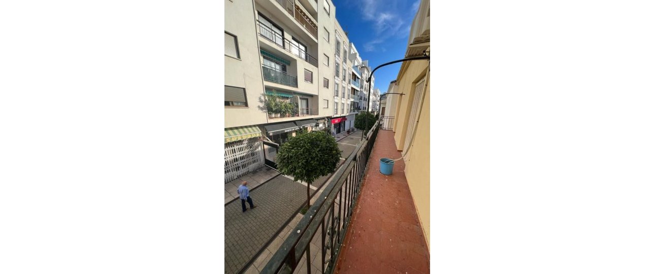 Resale - Villa - Estepona - Estepona Centro