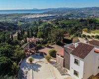 Resale - Villa - Estepona - Estepona Centro