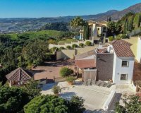 Resale - Villa - Estepona - Estepona Centro