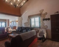 Resale - Villa - Estepona - Estepona Centro