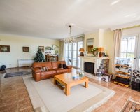 Resale - Villa - Estepona - Estepona Centro