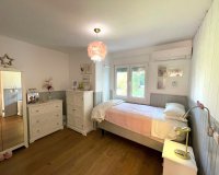 Resale - Villa - Estepona - Estepona Centro