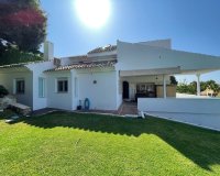 Resale - Villa - Estepona - Estepona Centro
