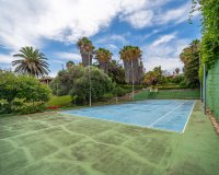 Resale - Villa - Estepona - Estepona Centro