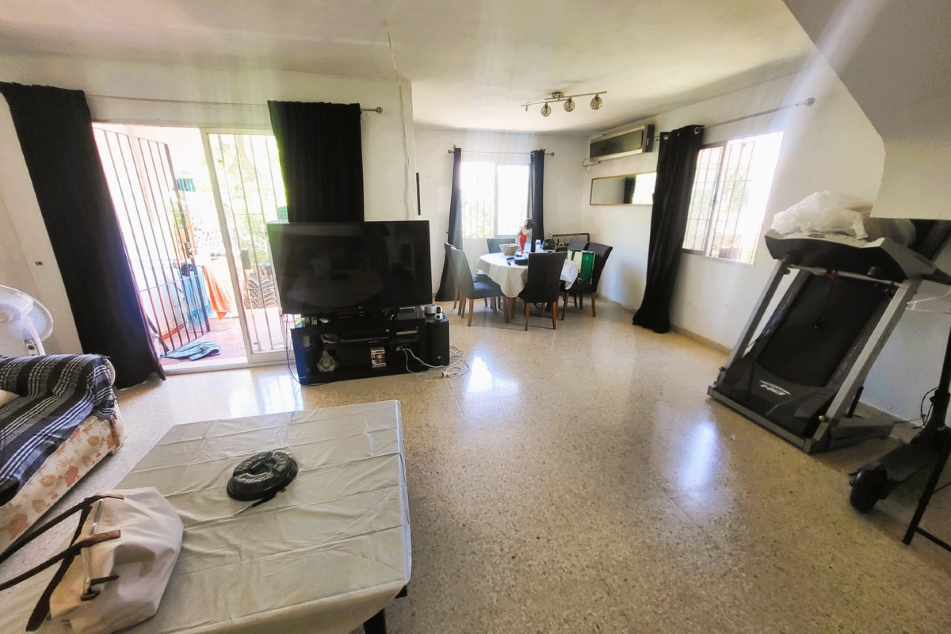 Resale - Villa - Estepona - Estepona Centro