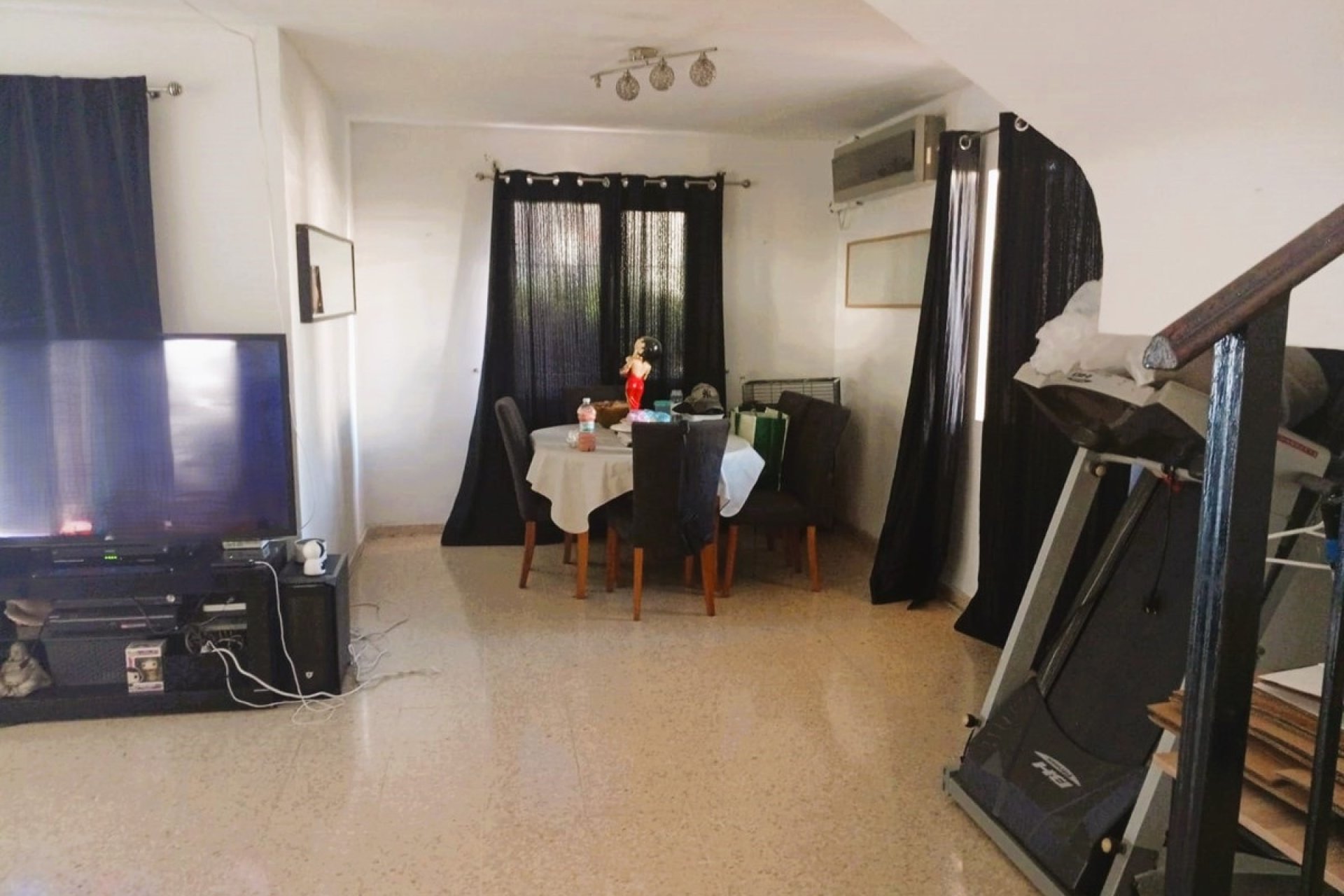 Resale - Villa - Estepona - Estepona Centro
