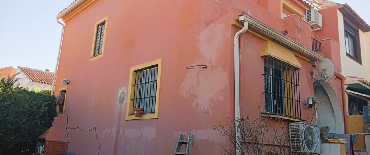 Resale - Villa - Estepona - Estepona Centro