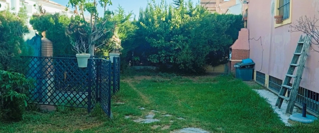 Resale - Villa - Estepona - Estepona Centro