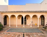 Resale - Villa - Estepona - Estepona Centro