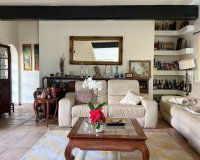 Resale - Villa - Estepona - Estepona Centro