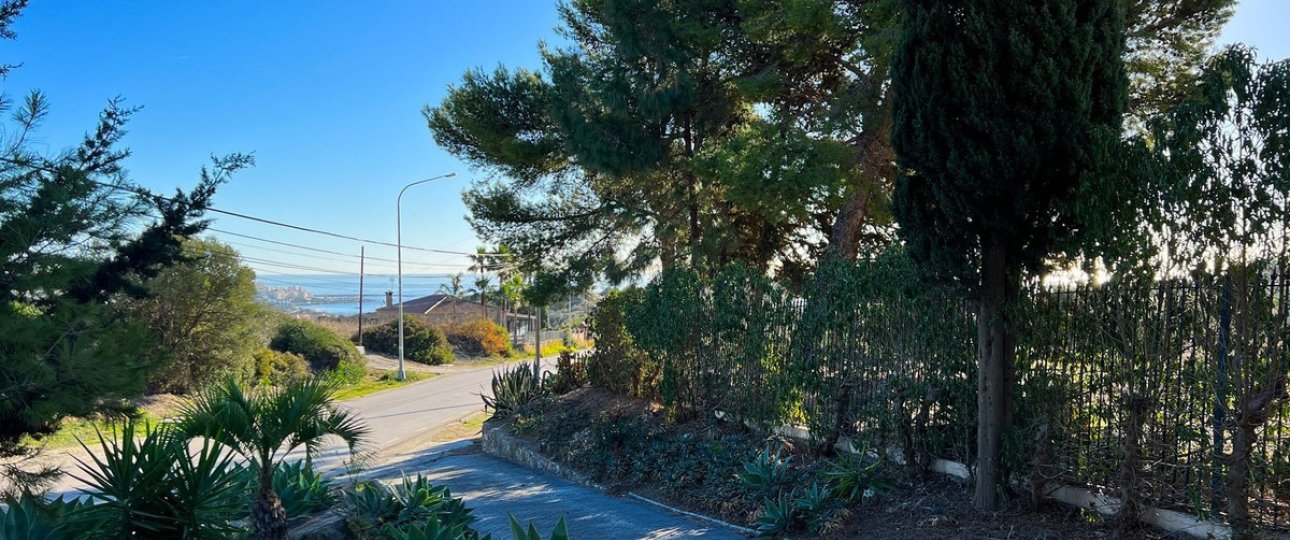 Resale - Villa - Estepona - Estepona Centro