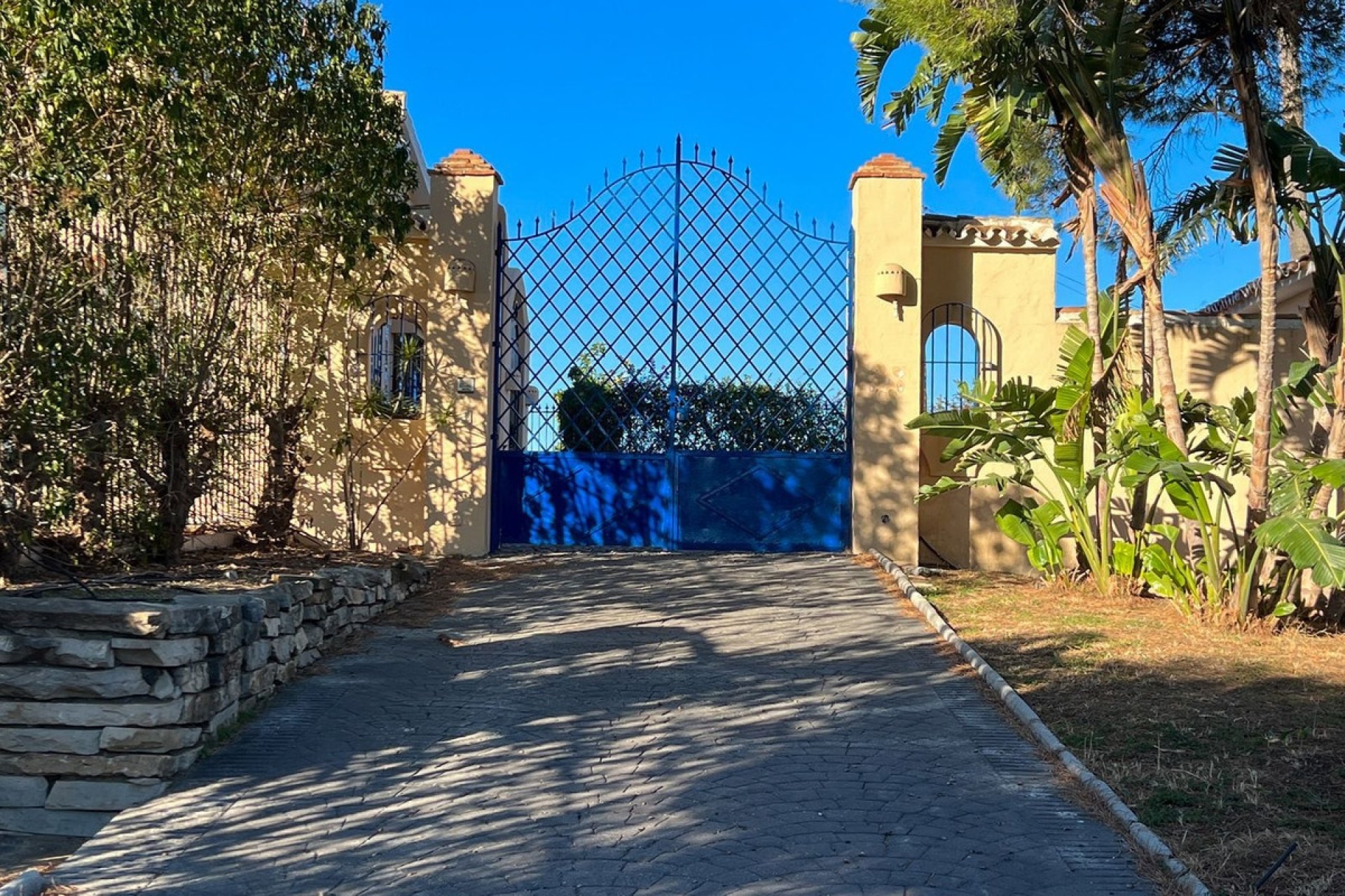 Resale - Villa - Estepona - Estepona Centro