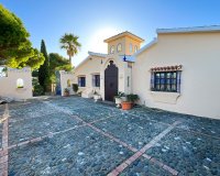 Resale - Villa - Estepona - Estepona Centro