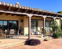 Resale - Villa - Estepona - Estepona Centro