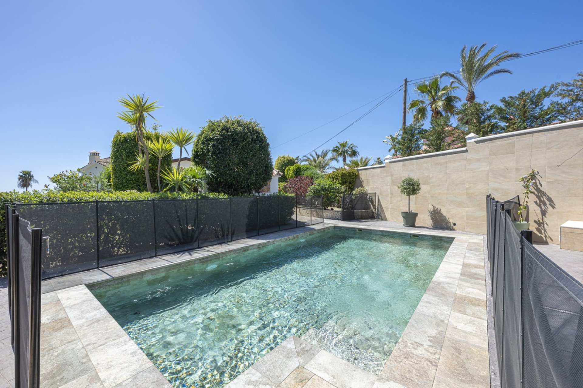 Resale - Villa - Estepona - Estepona Centro