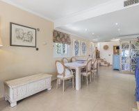 Resale - Villa - Estepona - Estepona Centro