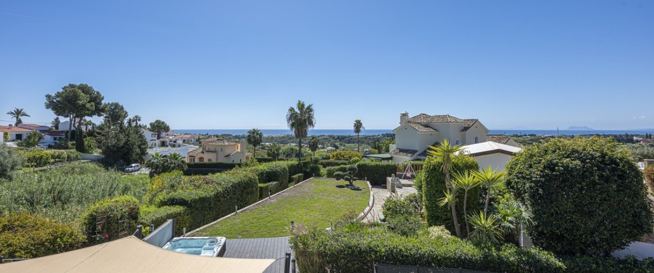 Resale - Villa - Estepona - Estepona Centro