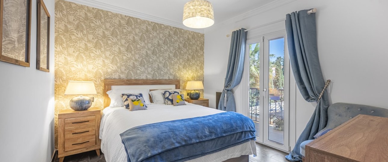 Resale - Villa - Estepona - Estepona Centro