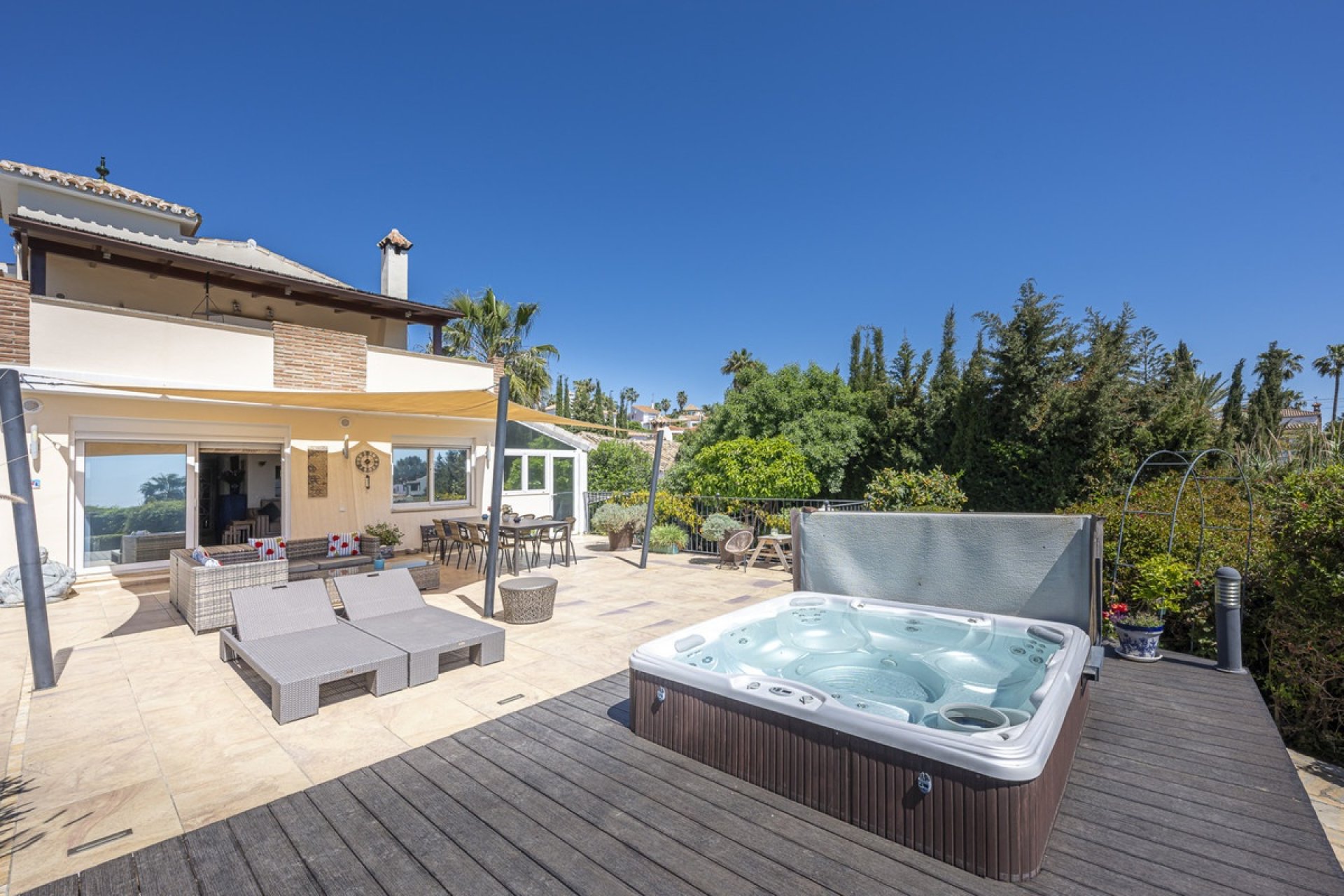 Resale - Villa - Estepona - Estepona Centro