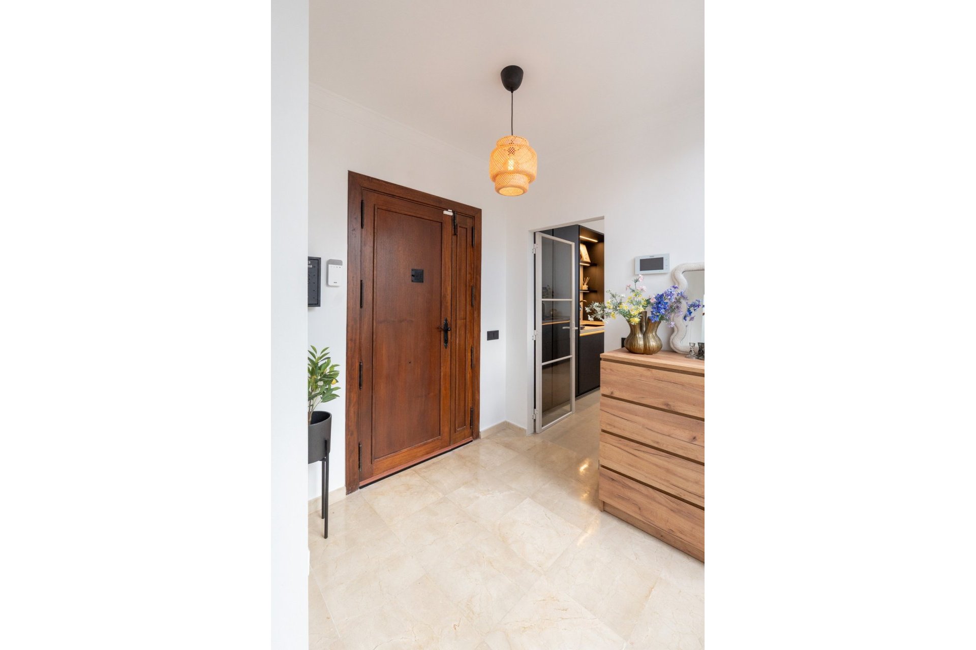 Resale - Villa - Estepona - Estepona Centro