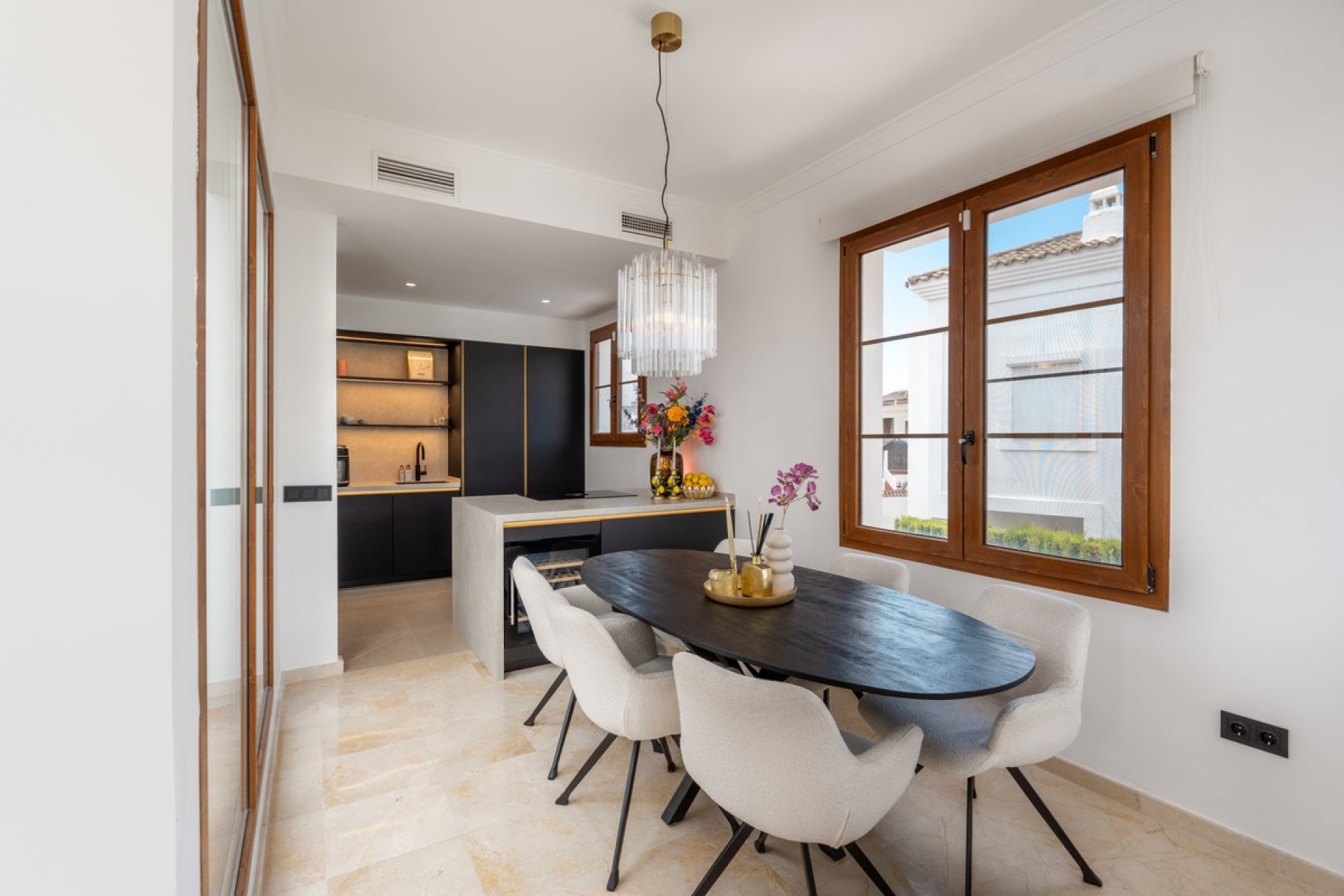 Resale - Villa - Estepona - Estepona Centro