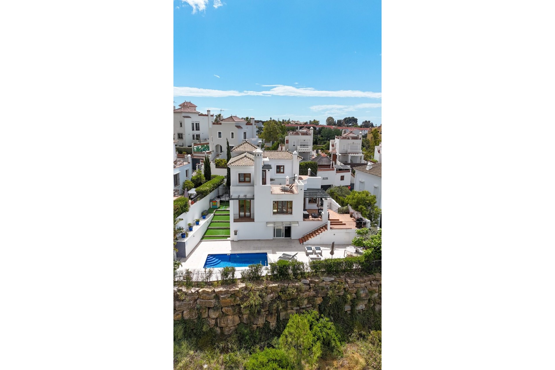 Resale - Villa - Estepona - Estepona Centro