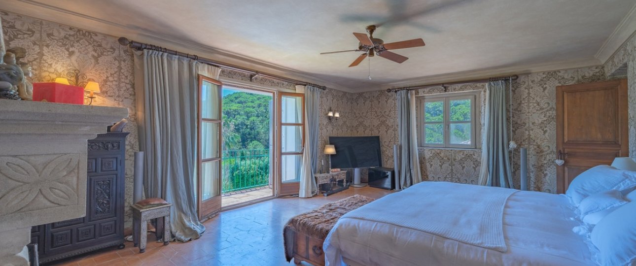 Resale - Villa - Estepona - Estepona Centro