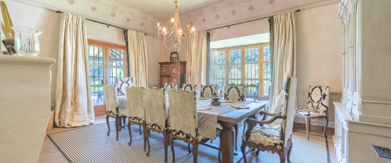 Resale - Villa - Estepona - Estepona Centro