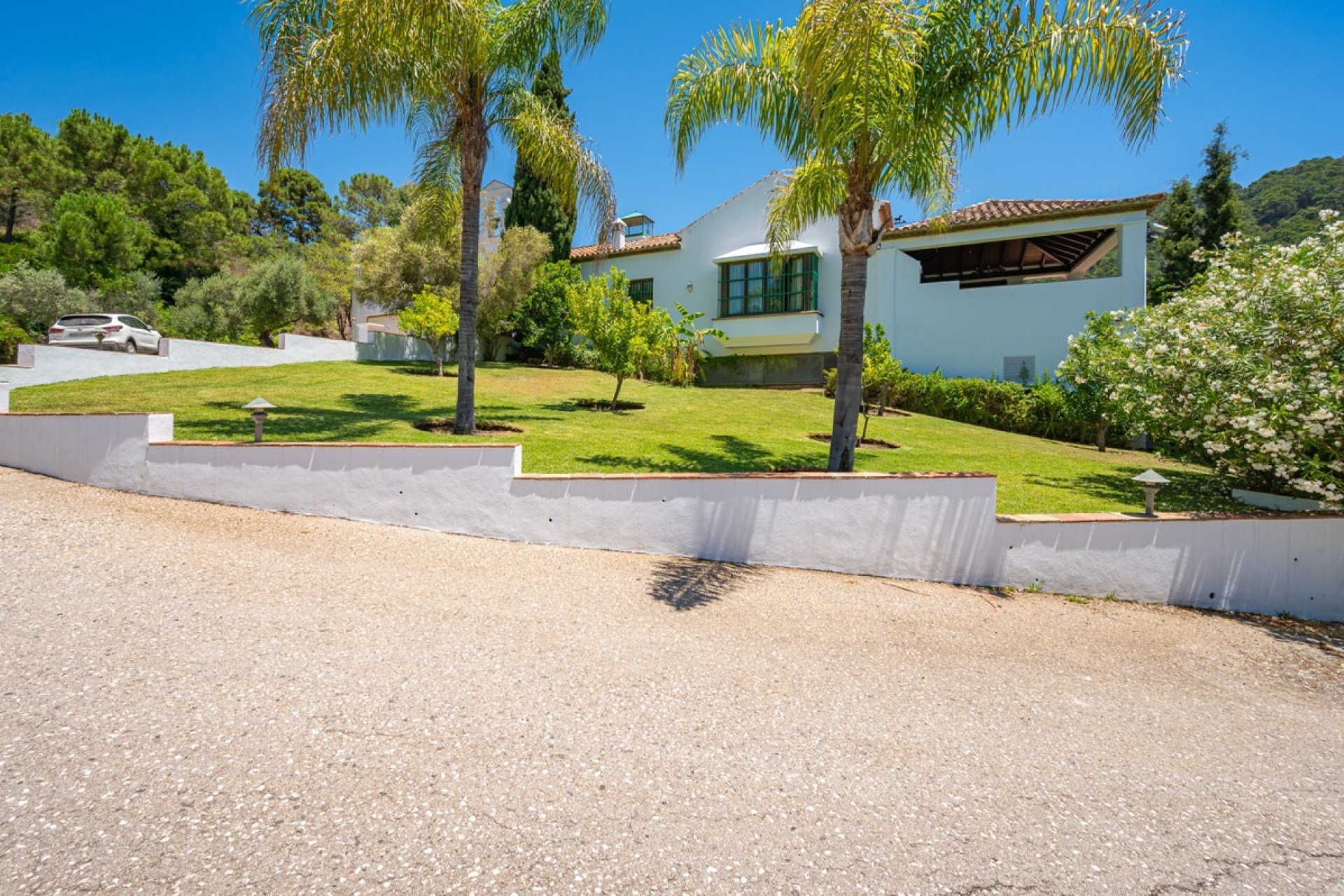 Resale - Villa - Estepona - Estepona Centro