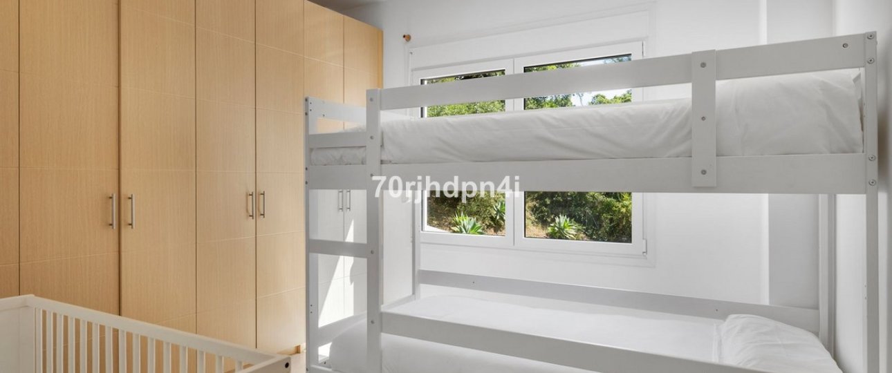 Resale - Villa - Estepona - Estepona Centro